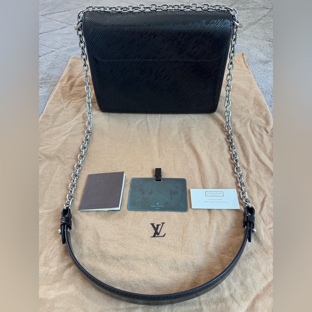 š„Louis Vuitton Limited Edition Twist Electric Epi MM Bagš„ - Picture 7 of 16